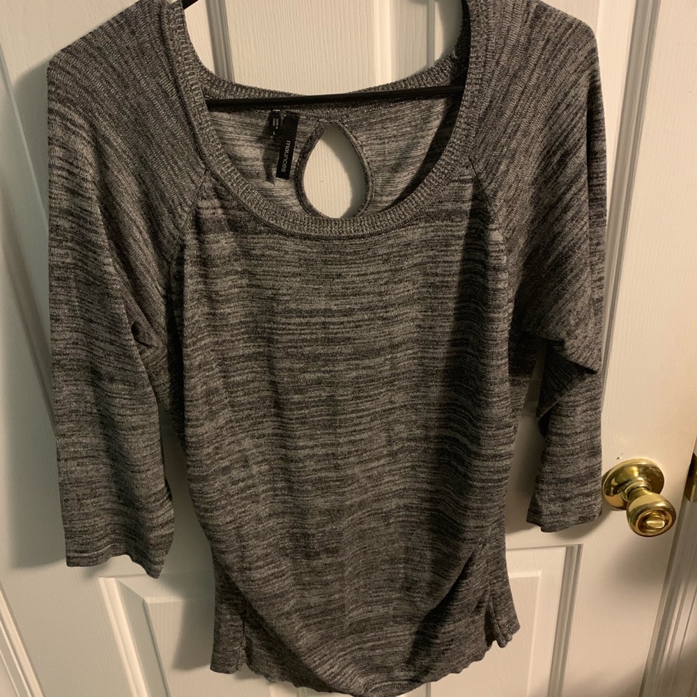 ☀️3 for $15 Pullover lightweight sweater